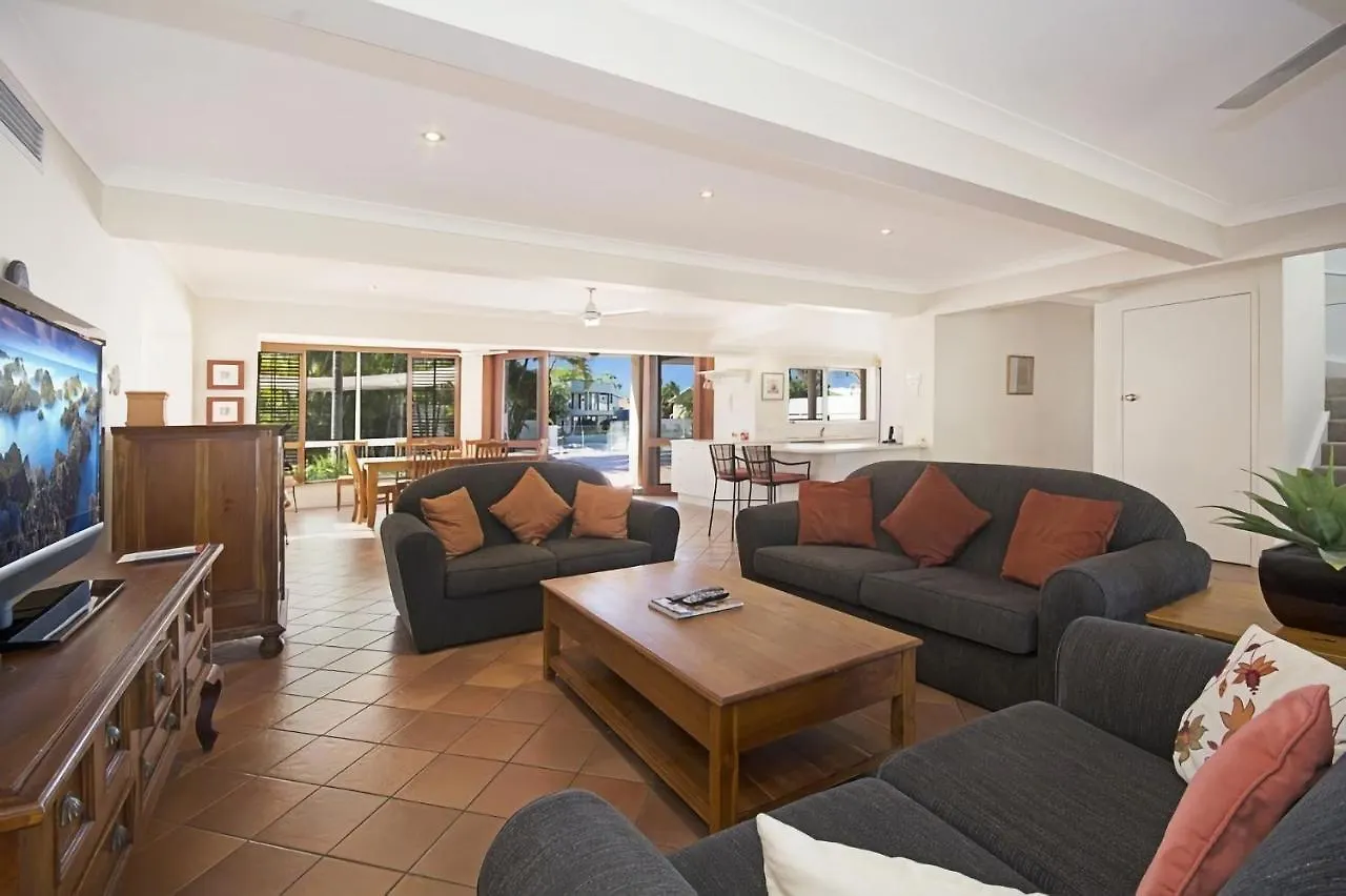 15 Mossman Court Noosa Soundヴィラ 0*, ヌーサヘッズ オーストラリア